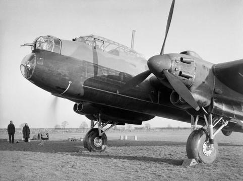 Normal avro manchester mk i of no. 207 squadron raf at waddington lincolnshire 12 september 1941. ch3879