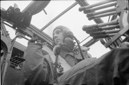 Normal halifax pilot wwii iwm d 6051