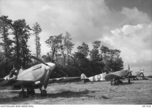 Normal spitfire ixs in france