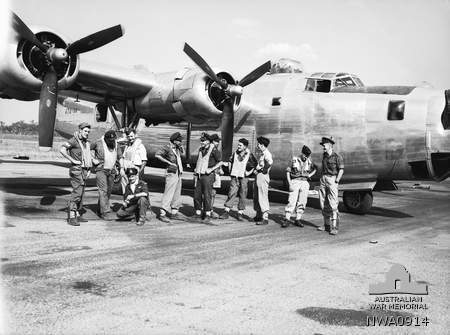Normal 23 squadron raaf liberator aircrew darwin nt jun 1945 awm nwa0914 1