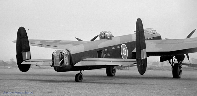 Normal 9 squadron lancaster i r5700 ws n rear view w760h570